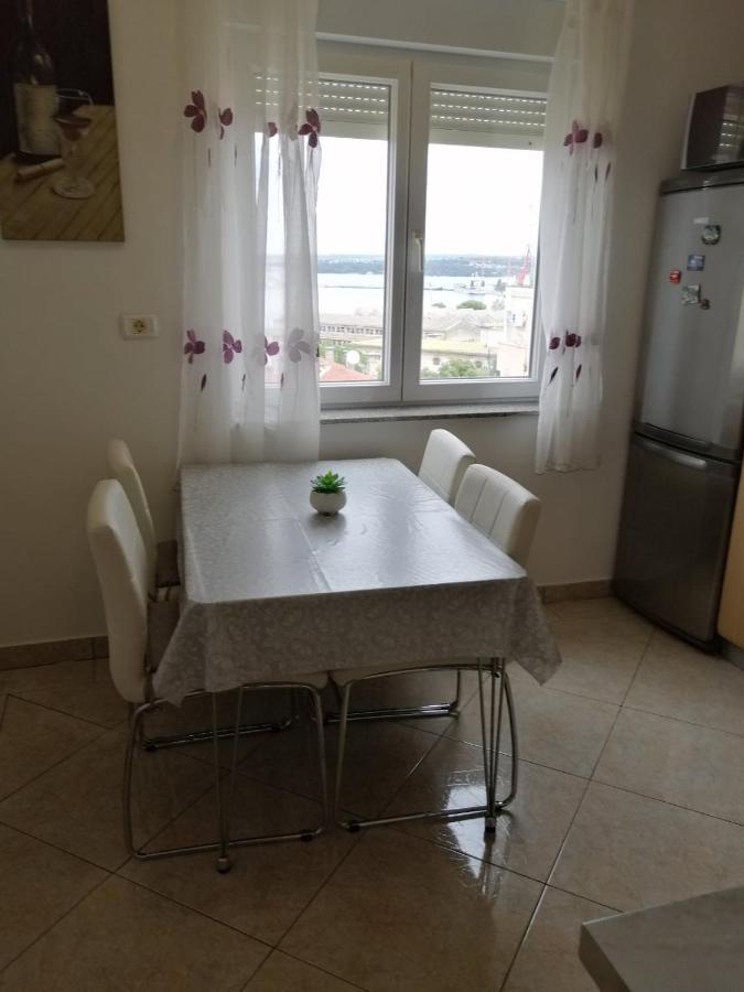 Tamy Apartment Pula Exterior photo